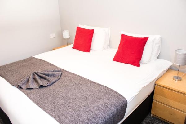 Three-Bedroom Apartment (6 Adults)